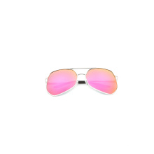 El nuevo diseñador de la marca de fábrica polarizó las gafas de sol M01148 de la manera